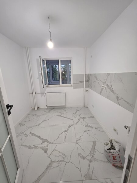 Dristor, Ramnicul Valcea, chiar pe Racari, langa Kaufland, 12 minute metrou